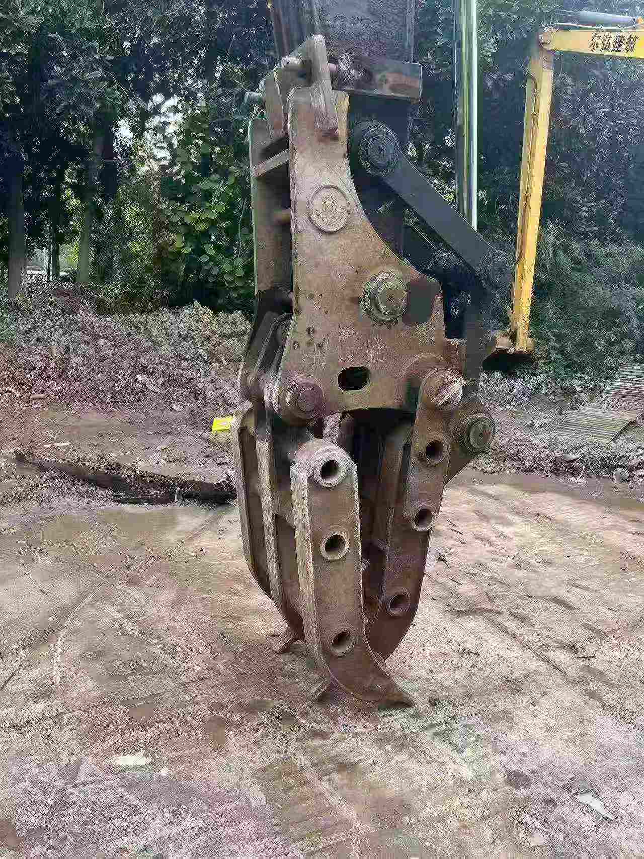 شراء حفارة Volvo EC200 مستعملة / 7