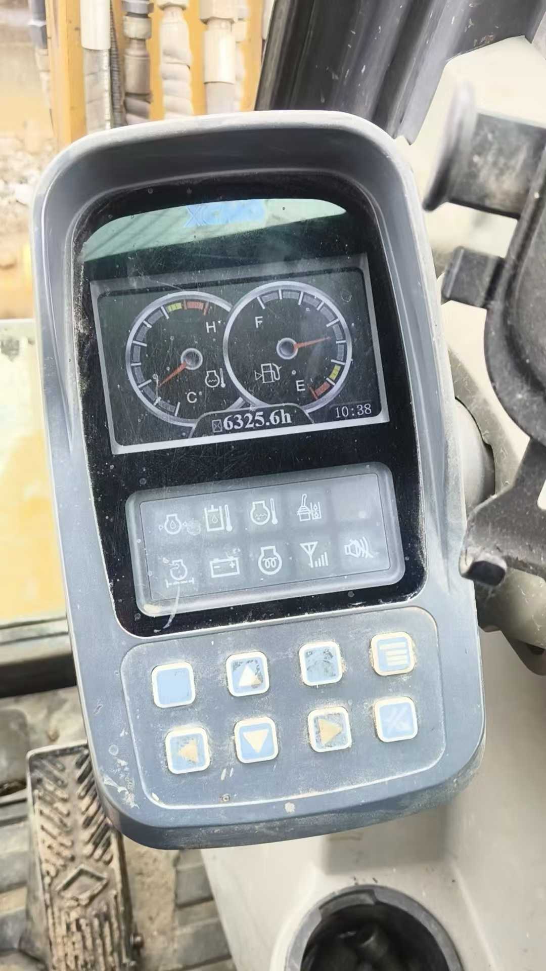 Buy XCMG XE60 Used Excavator / 4