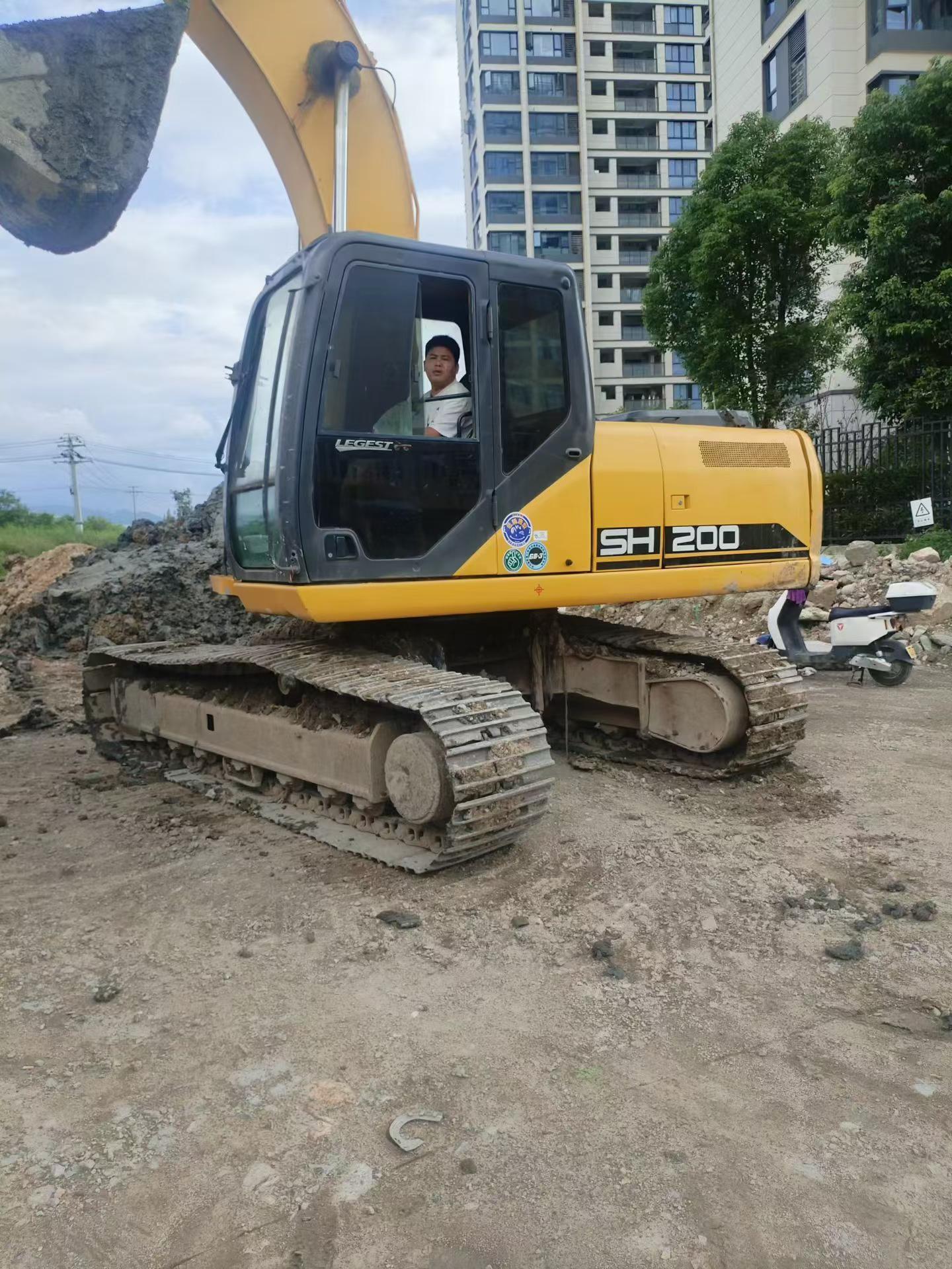 Buy Sumitomo SH200-5 Used Excavator / 7