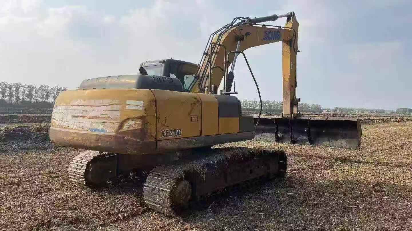 Buy XCMG XE215 Used Excavator / 3