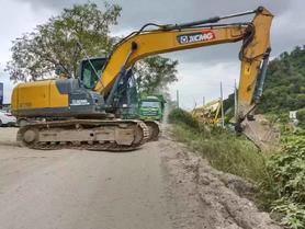 Buy XCMG XE135D Used Excavator / 3 Buy XCMG XE135D Used Excavator / 3