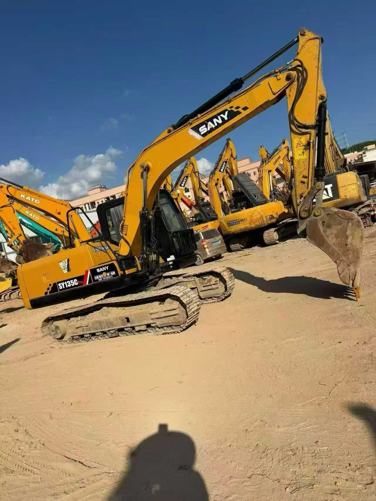 Buy Sany SY135 Used Excavator / 2