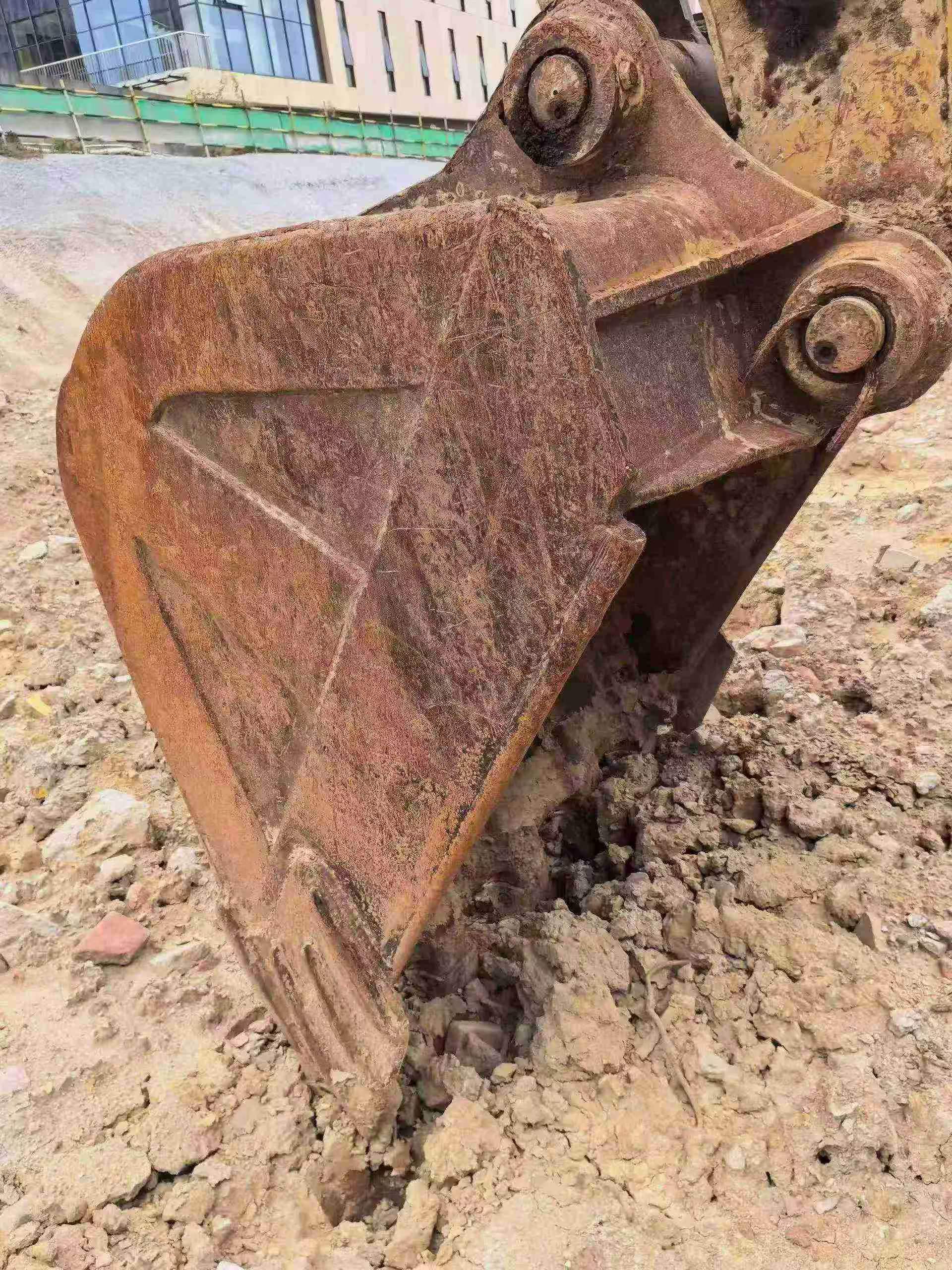 Buy Caterpillar 329D Used Excavator / 5