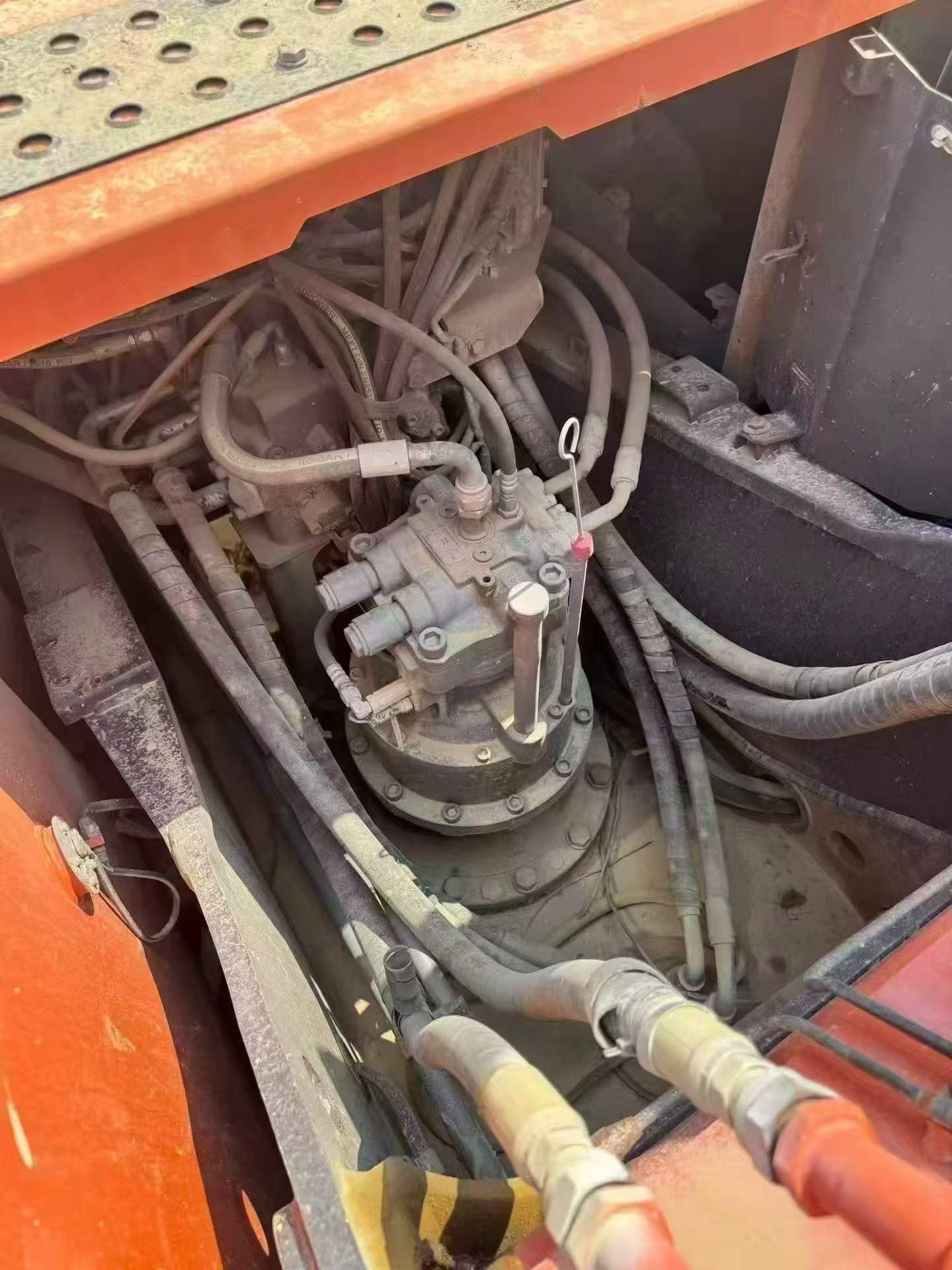 Buy Hitachi EX210-5 Used Excavator / 4