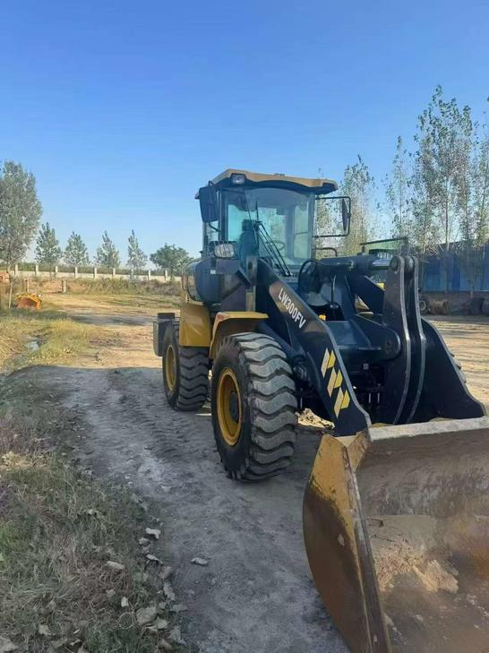 Buy XCMG LW300FV Used Loader / 1