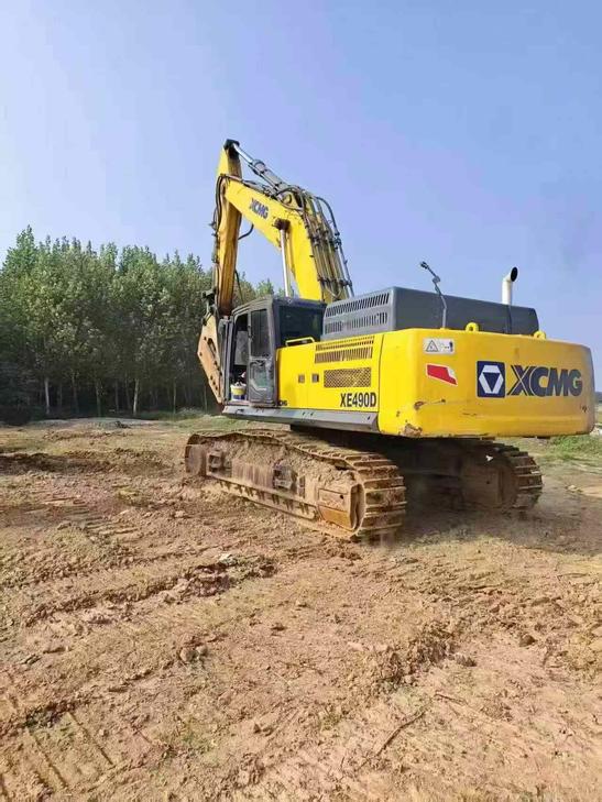 Buy XCMG XE490D Used Excavator / 1