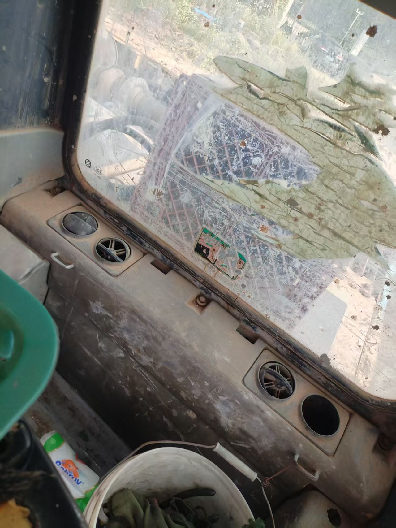 Buy Komatsu PC200-7 Used Excavator / 9