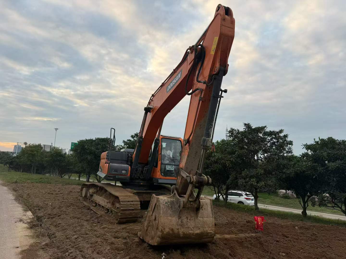 Buy Doosan DX230LC Used Excavator / 4