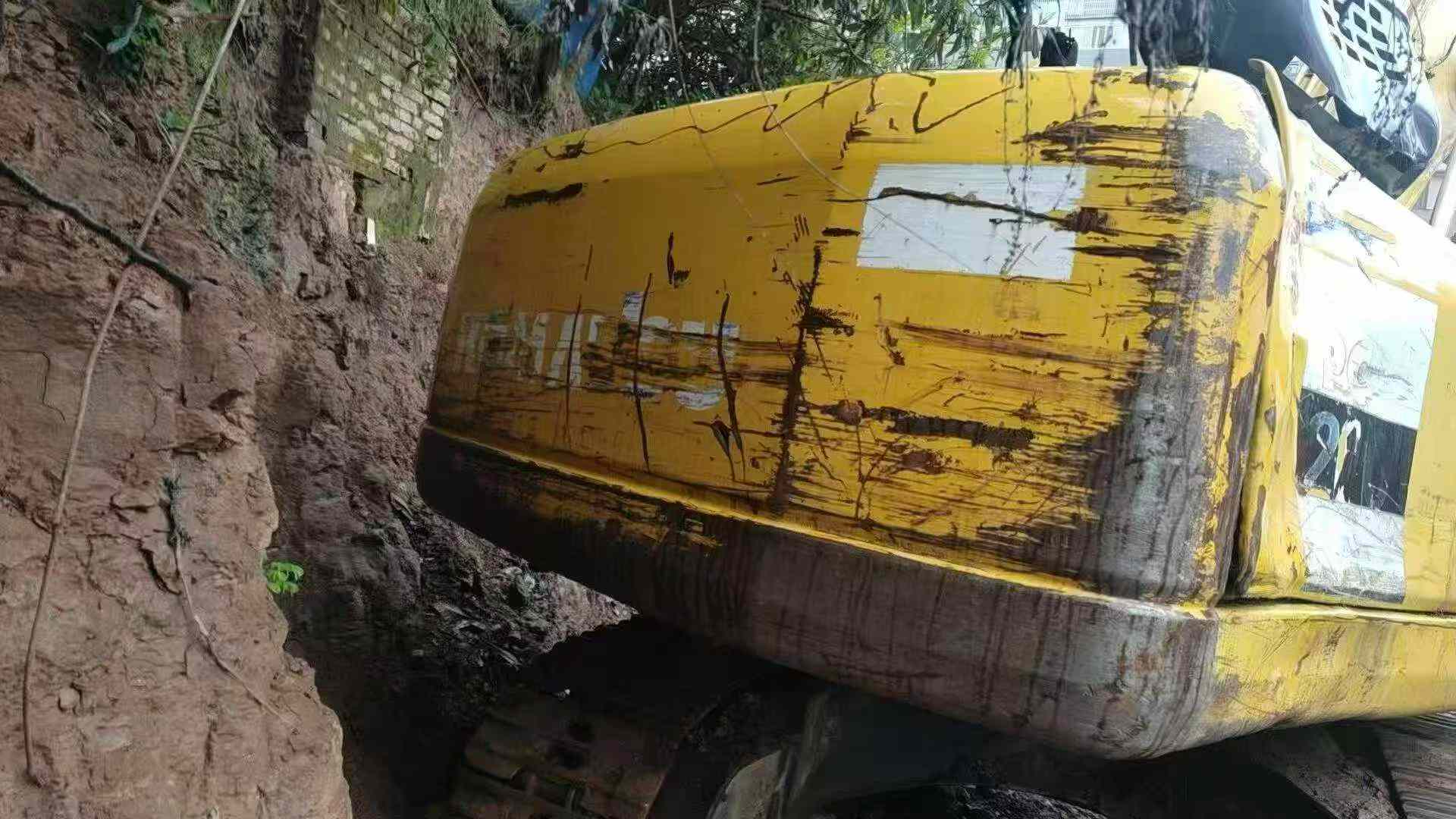 Купить Подержанный Экскаватор Komatsu PC160-7 / 3