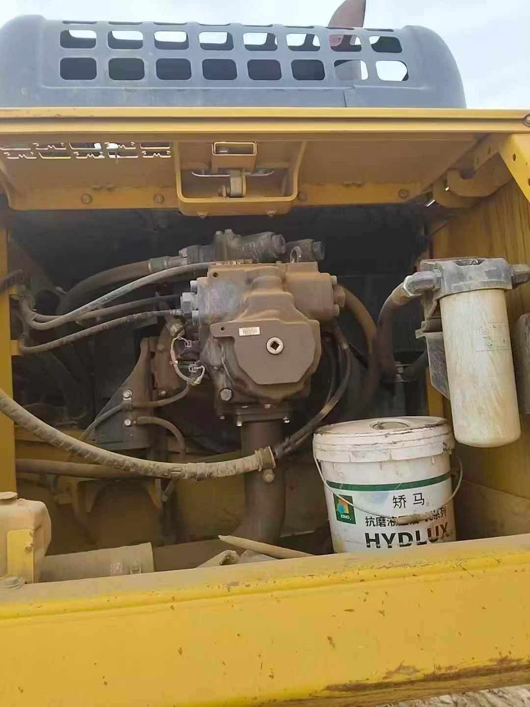 Buy Komatsu PC360-8M0 Used Excavator / 3