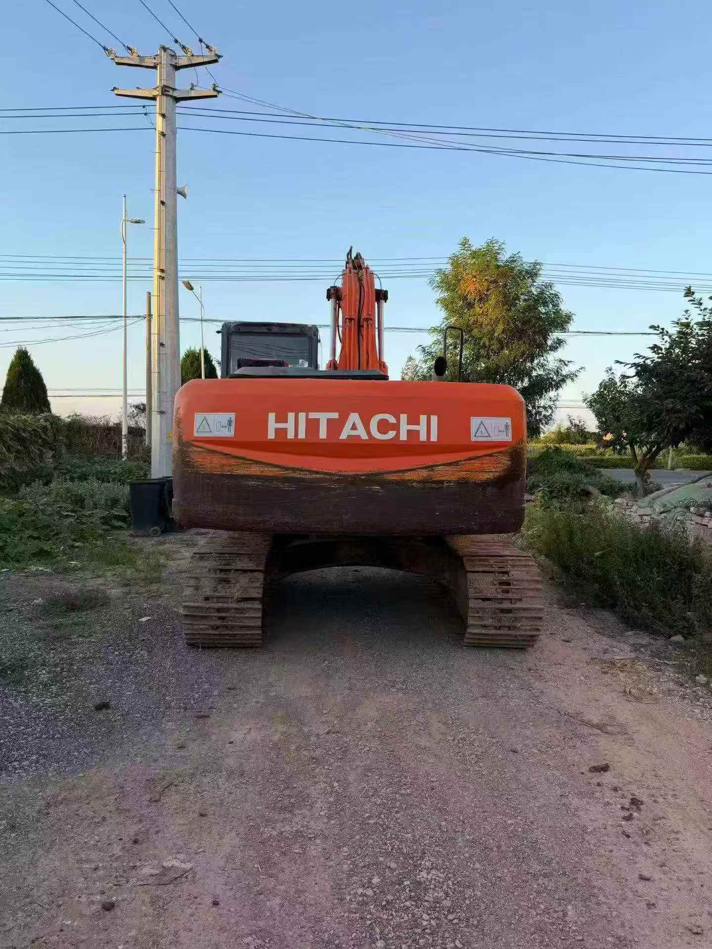 Buy Hitachi EX200-3 Used Excavator / 9