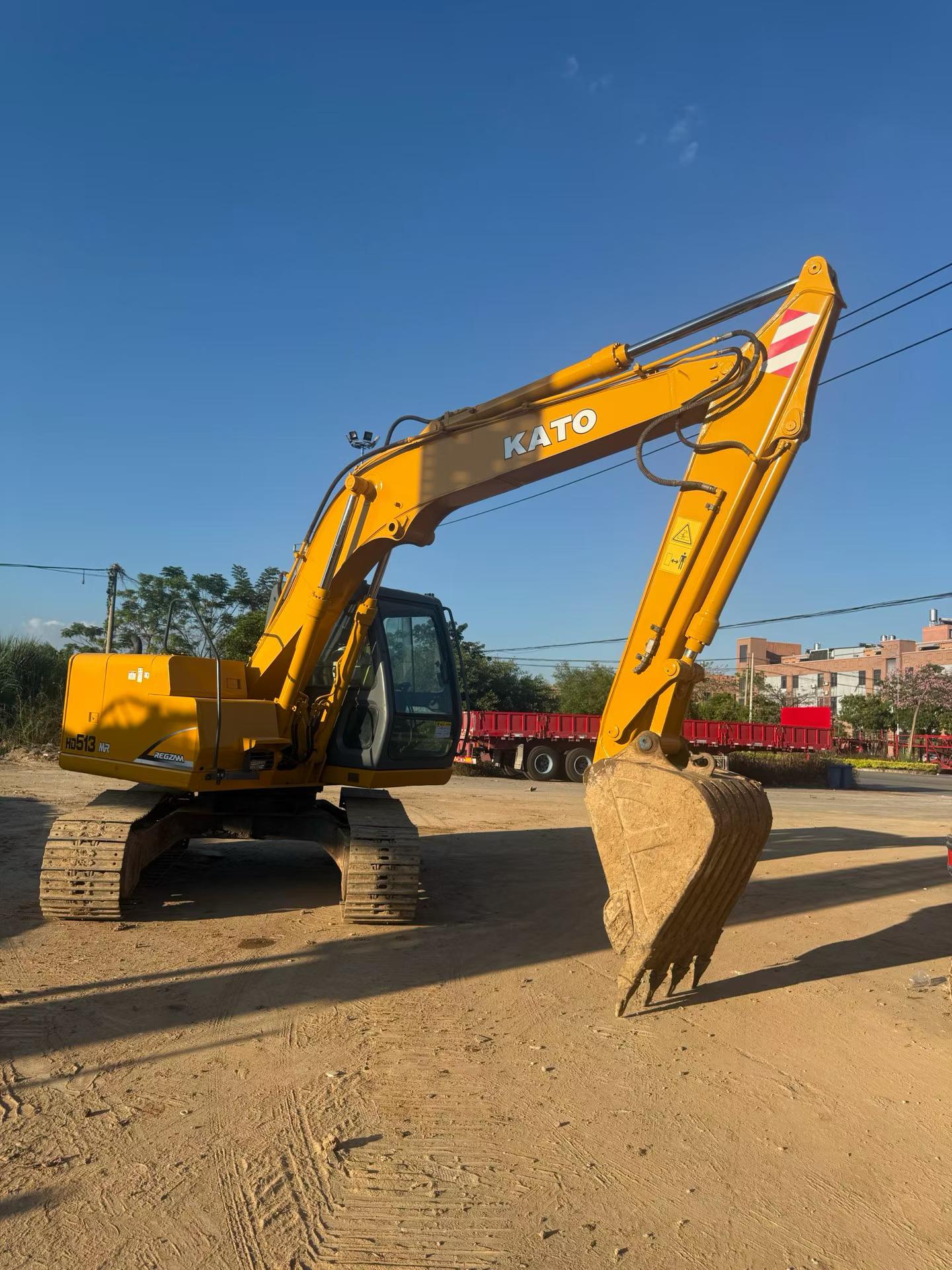 Buy Kato HD513MR Used Excavator / 5