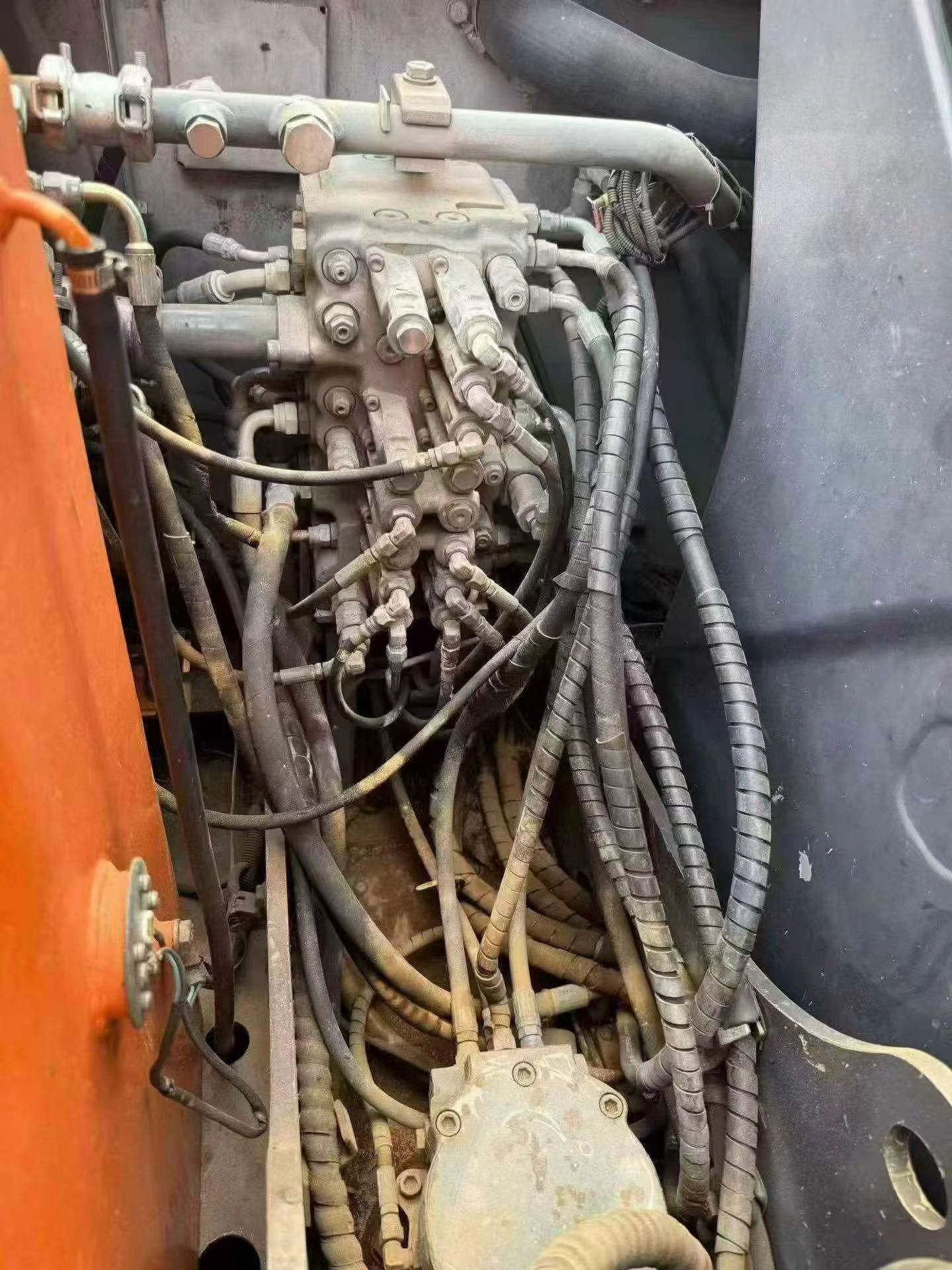 شراء حفارة Hitachi EX60-5 مستعملة / 8