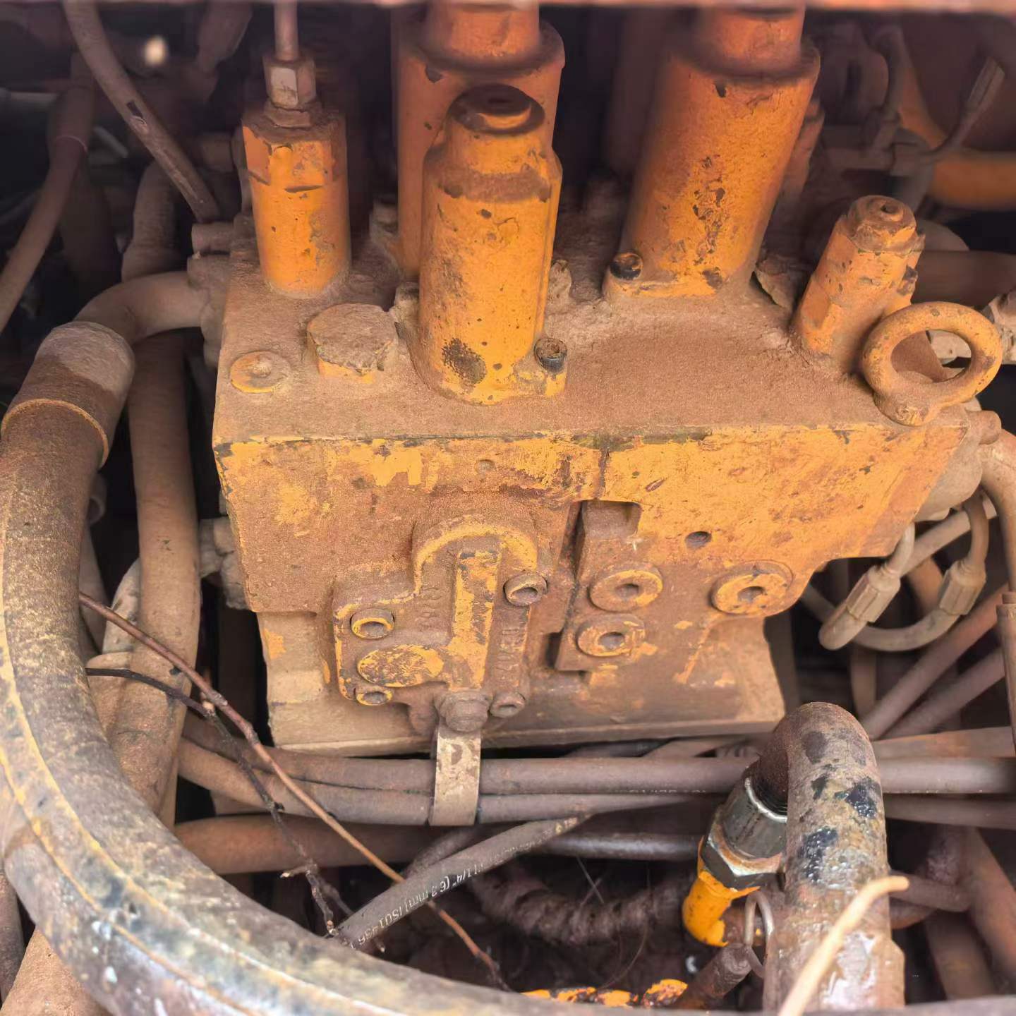 Buy Sany SY215C Used Excavator / 2