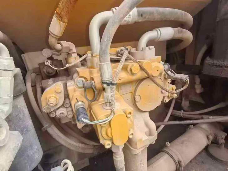 Buy Caterpillar 330B Used Excavator / 1