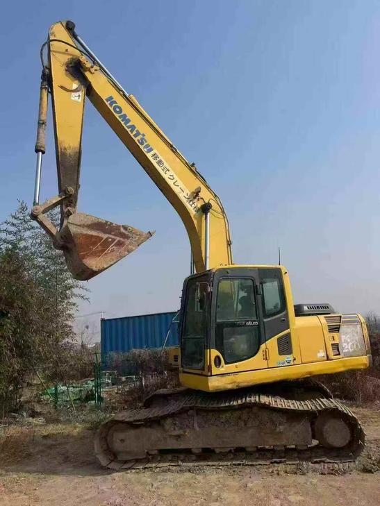 Buy Komatsu PC200-8 Used Excavator / 1