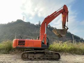 Buy Hitachi EX360-5 Used Excavator / 3 Buy Hitachi EX360-5 Used Excavator / 3