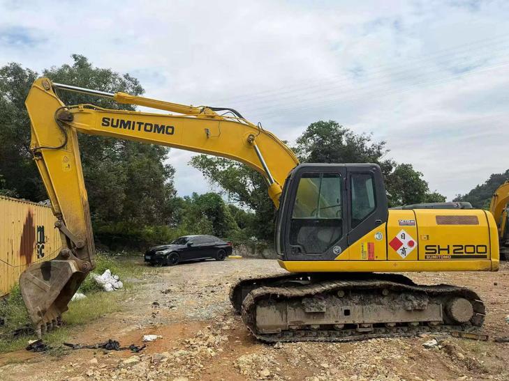 Buy Sumitomo SH200A5 Used Excavator / 1