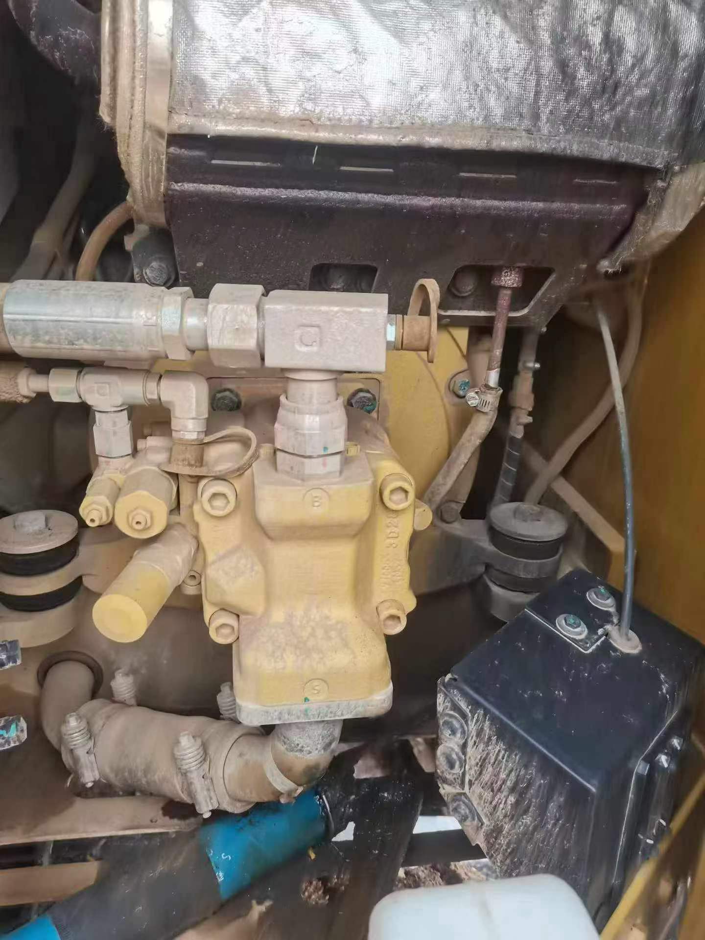 Buy Caterpillar 307B Used Excavator / 4