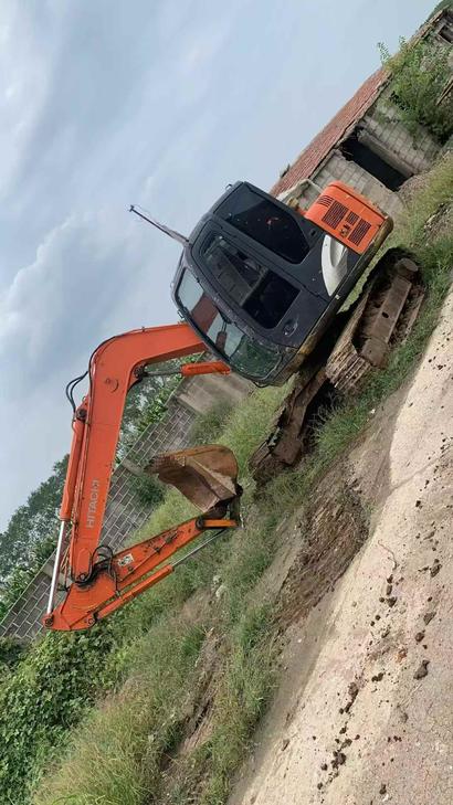 Buy Hitachi ZX70-5G Used Excavator / 1