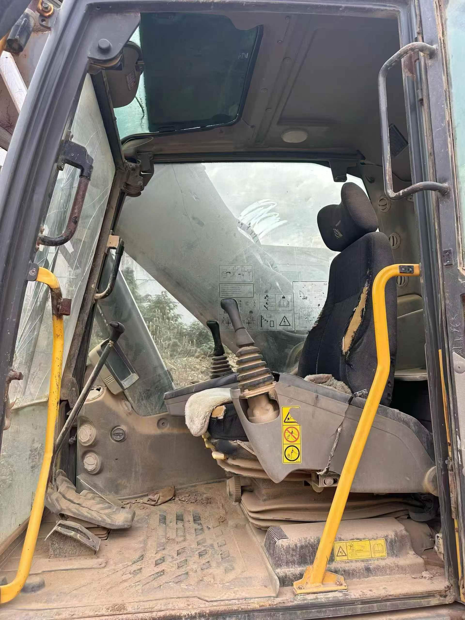 Buy Volvo EC250D Used Excavator / 7
