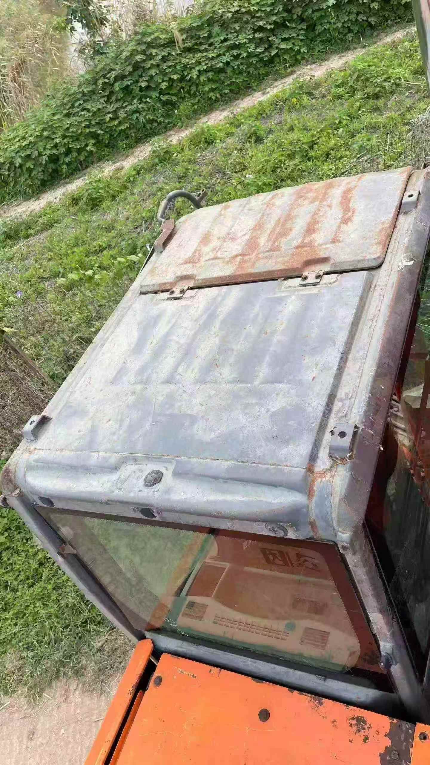 Buy Hitachi EX200 Used Excavator / 4