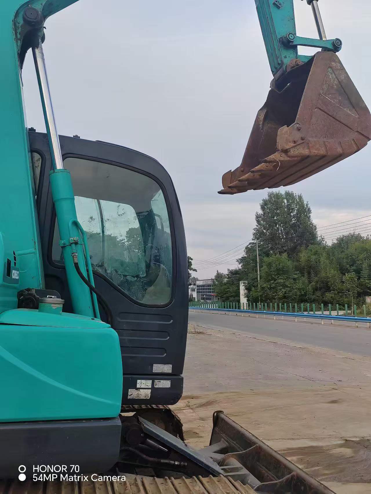 Buy Kobelco SK75 Used Excavator / 5