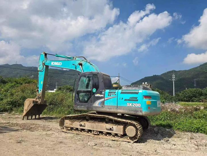 Buy Kobelco SK2008 Used Excavator / 1