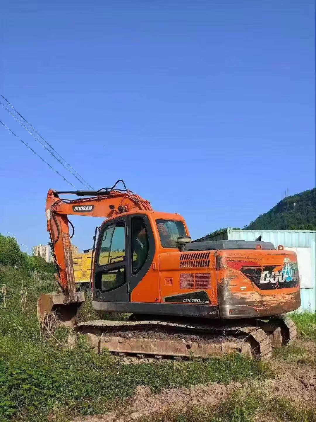 Buy Doosan DH150-7 Used Excavator / 4