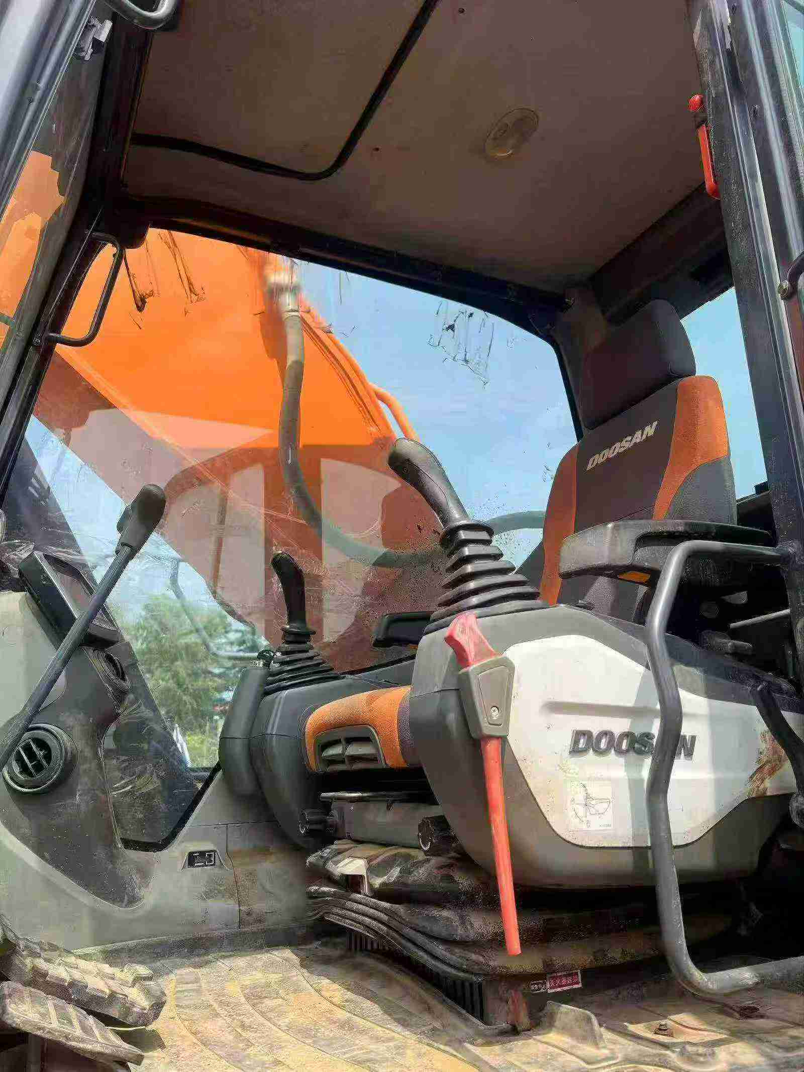 Buy Doosan DX380 Used Excavator / 6