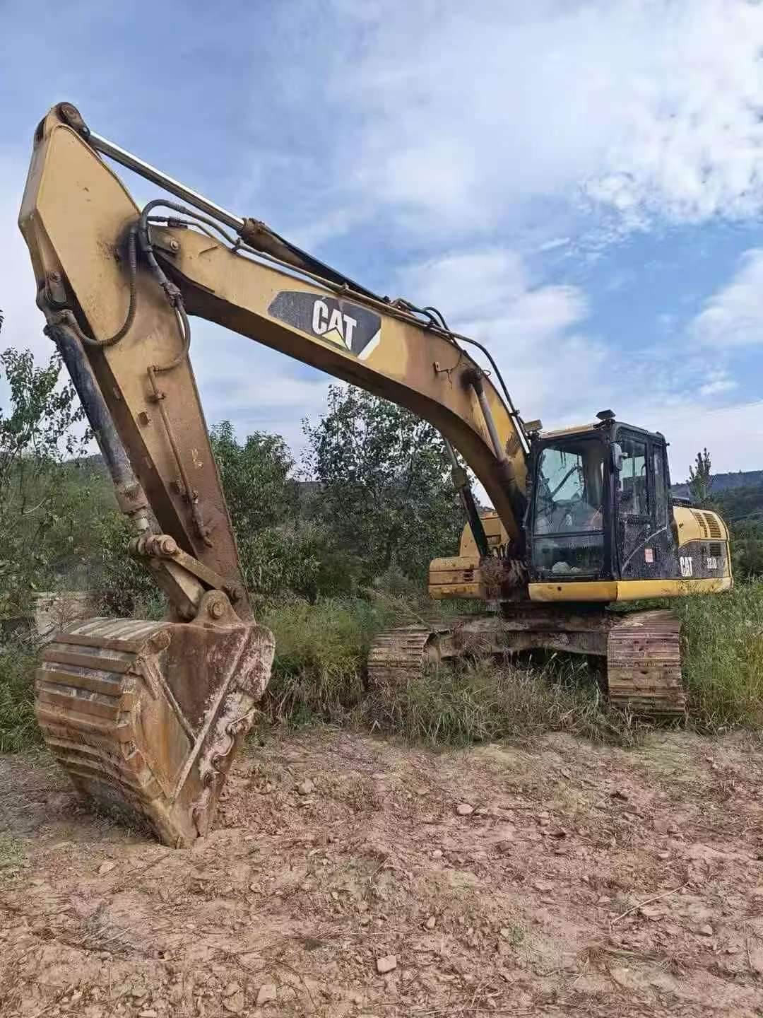 Buy Caterpillar 323 Used Excavator / 3