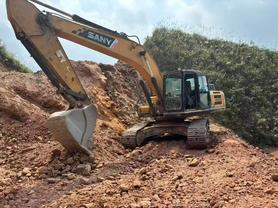 Buy Sany SY245H Used Excavator / 2 Buy Sany SY245H Used Excavator / 2