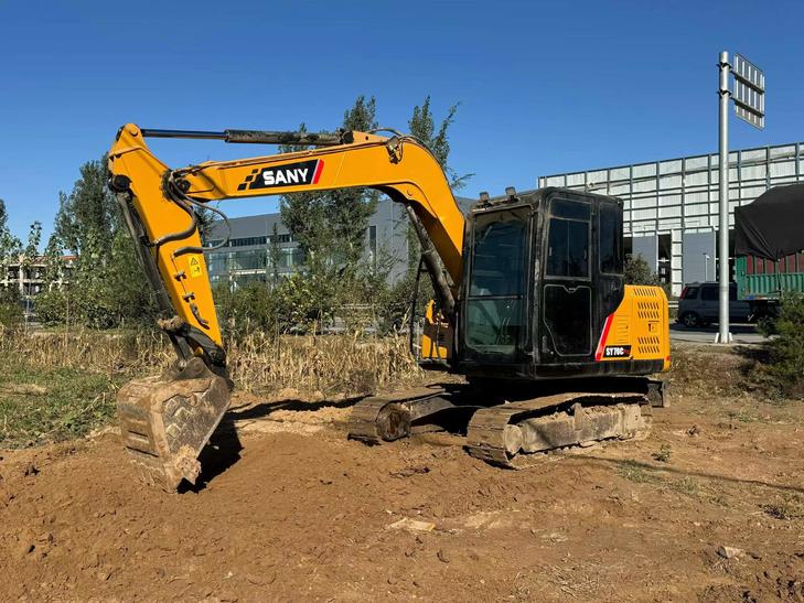 Buy Sany SY65C Used Excavator / 1
