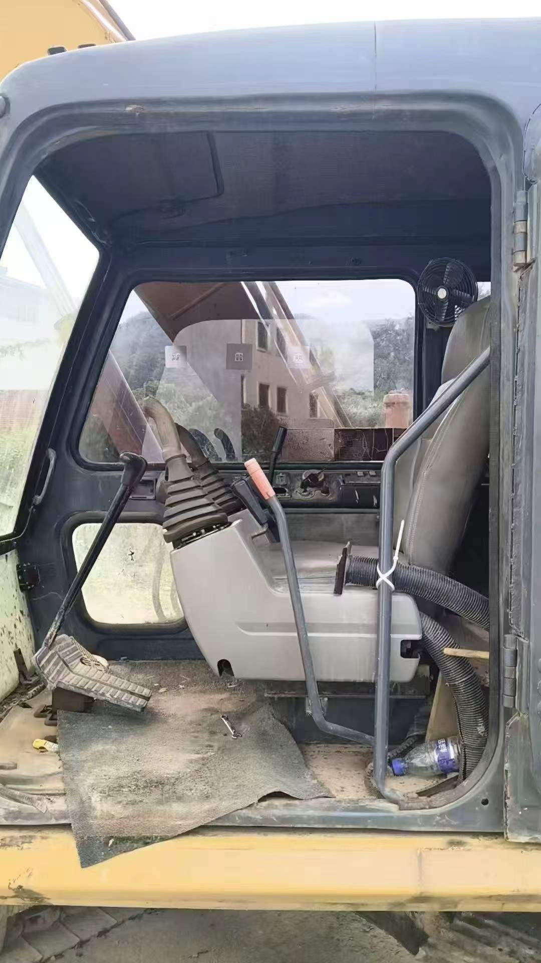 Buy Kato HD307 Used Excavator / 3