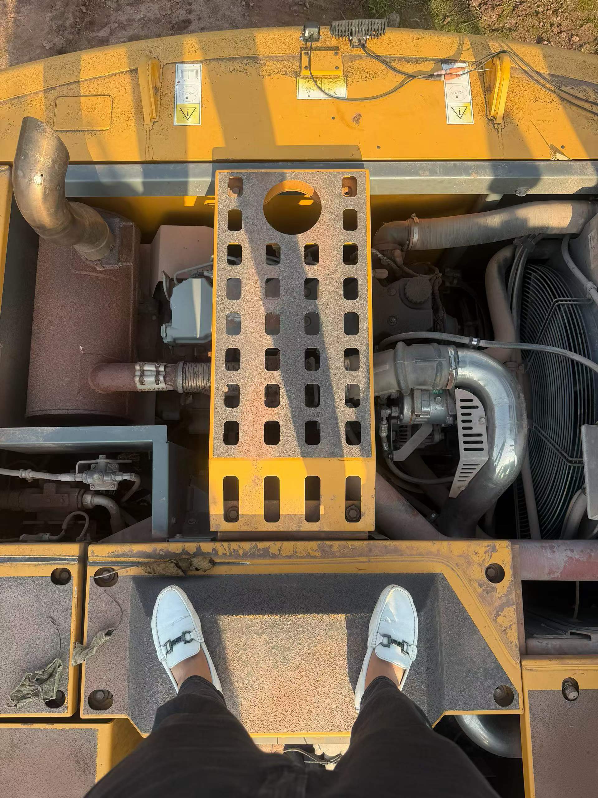 Buy Liebherr R924 Used Excavator / 2