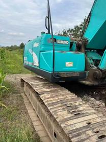 Buy Kobelco SK210 Used Excavator / 3 Buy Kobelco SK210 Used Excavator / 3