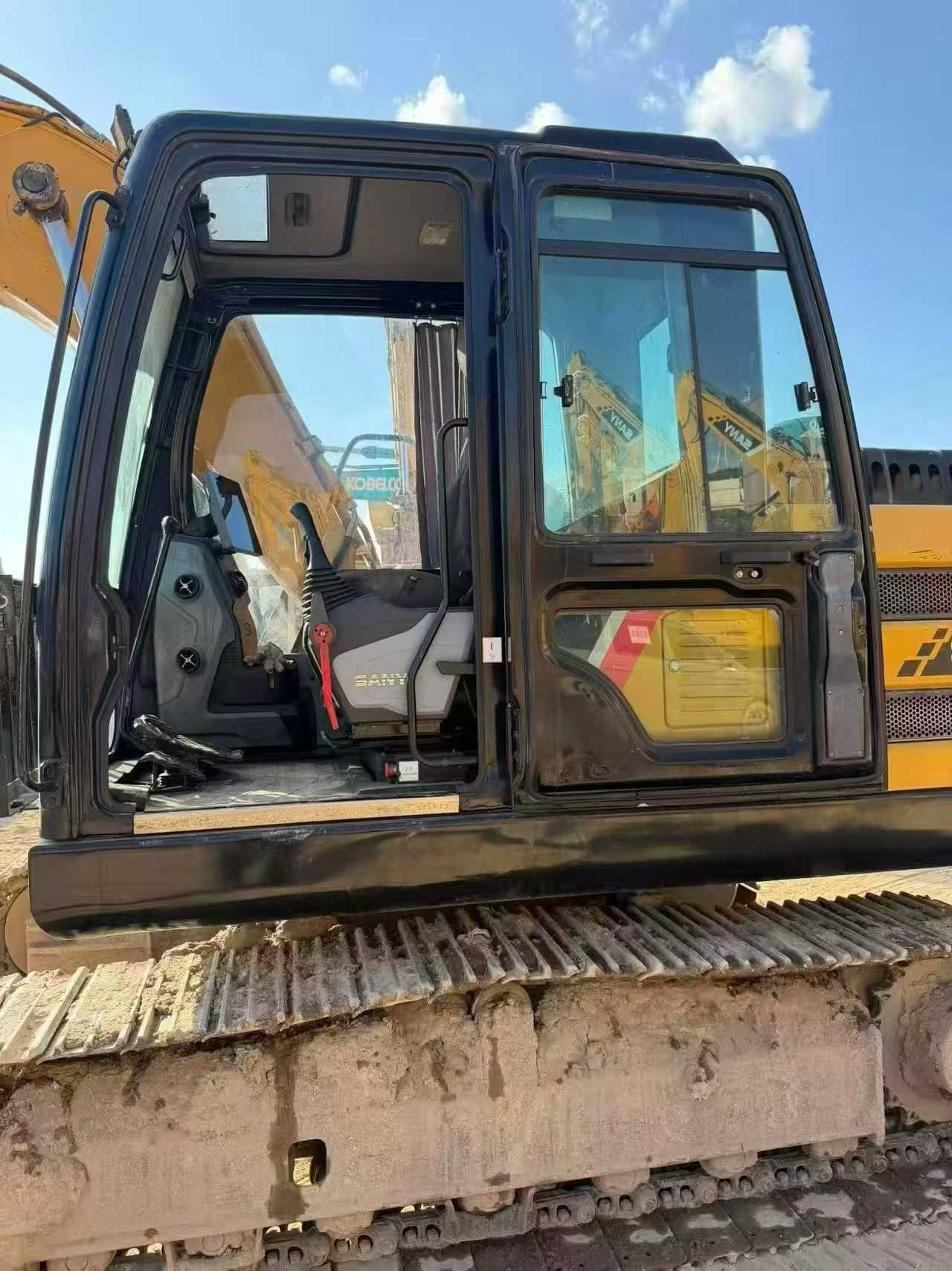 Buy Sany SY135 Used Excavator / 5