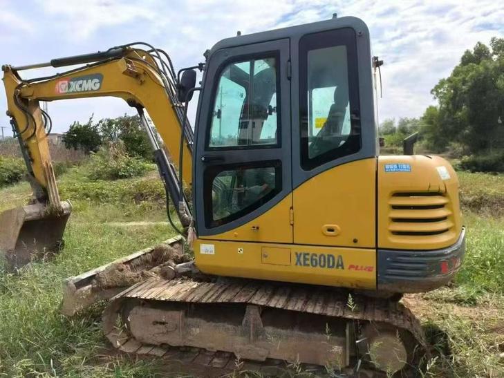 Buy XCMG XE60 Used Excavator / 1