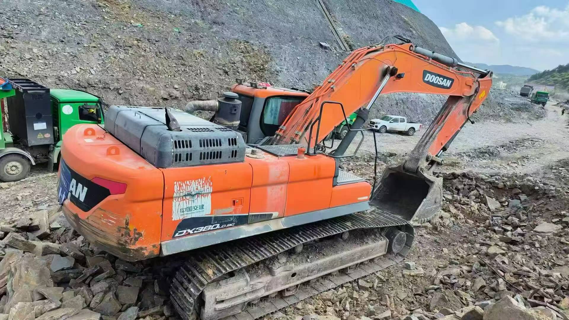 شراء حفارة Doosan DX380 مستعملة / 9