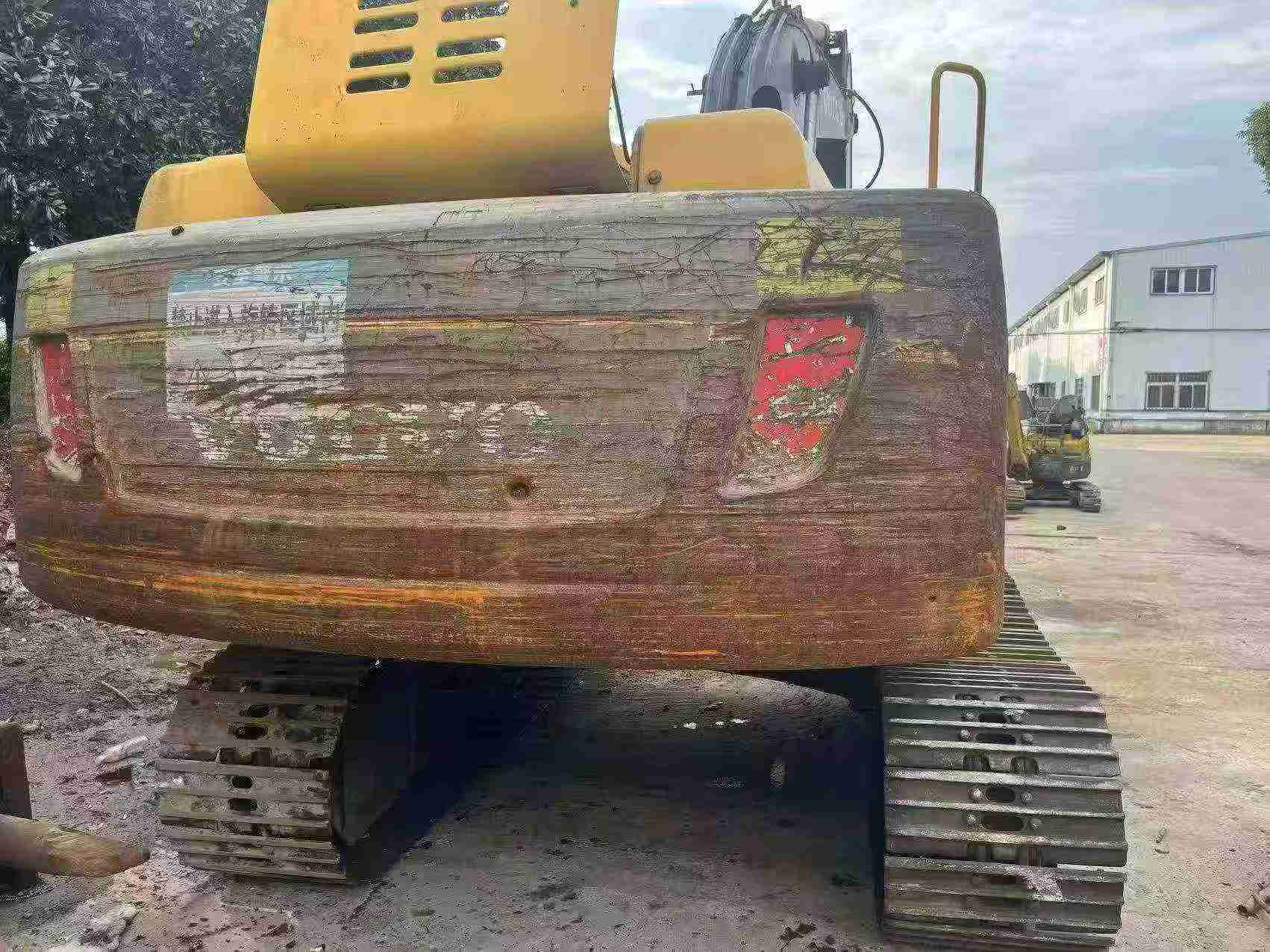 شراء حفارة Volvo EC200 مستعملة / 6