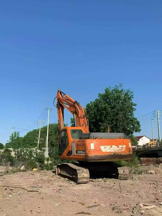 Buy Doosan DH215-9 Used Excavator / 1