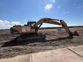 Buy Hyundai R215-7 Used Excavator / 4 Buy Hyundai R215-7 Used Excavator / 4