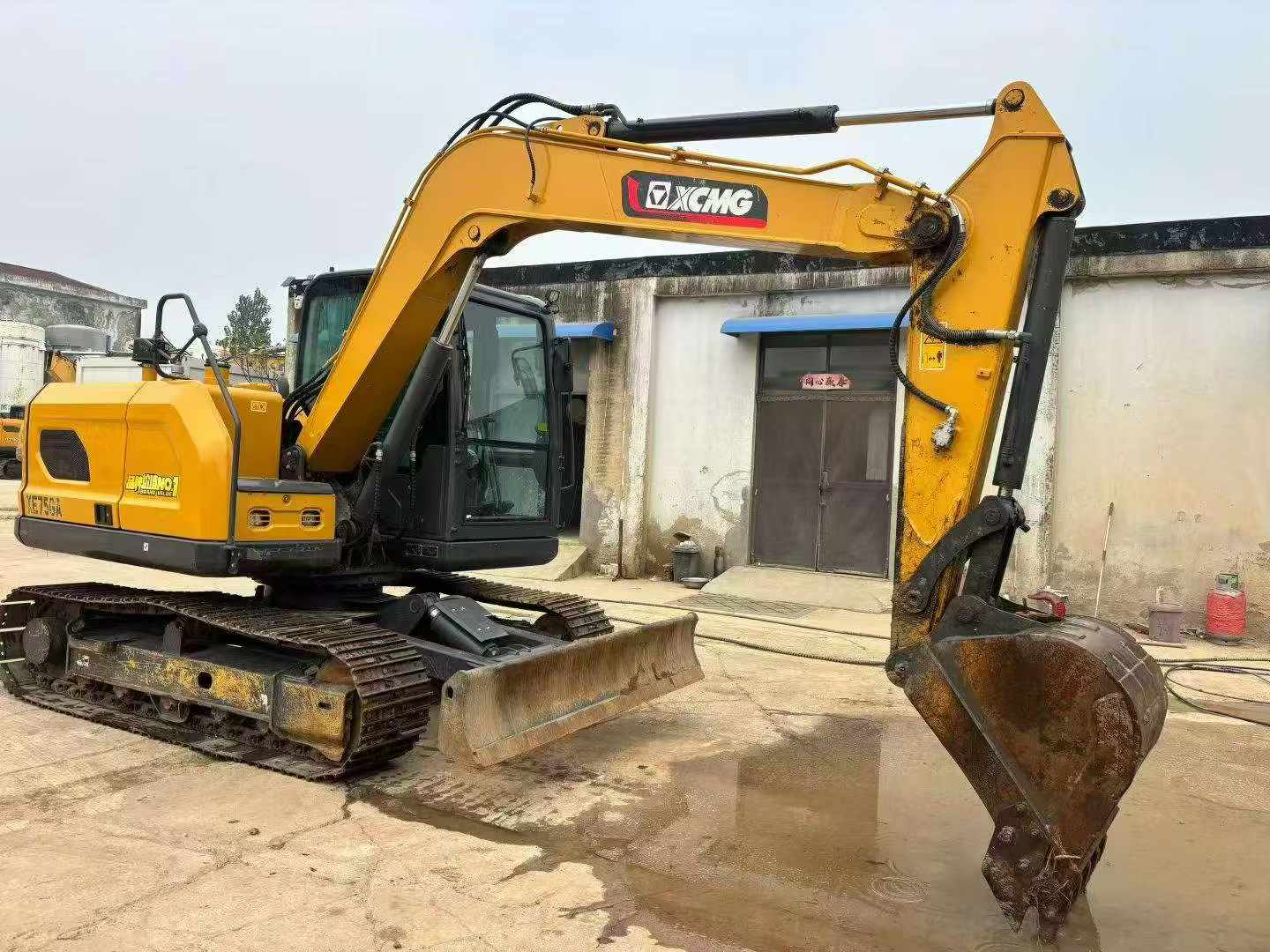 Buy XCMG XE75G Used Excavator / 7