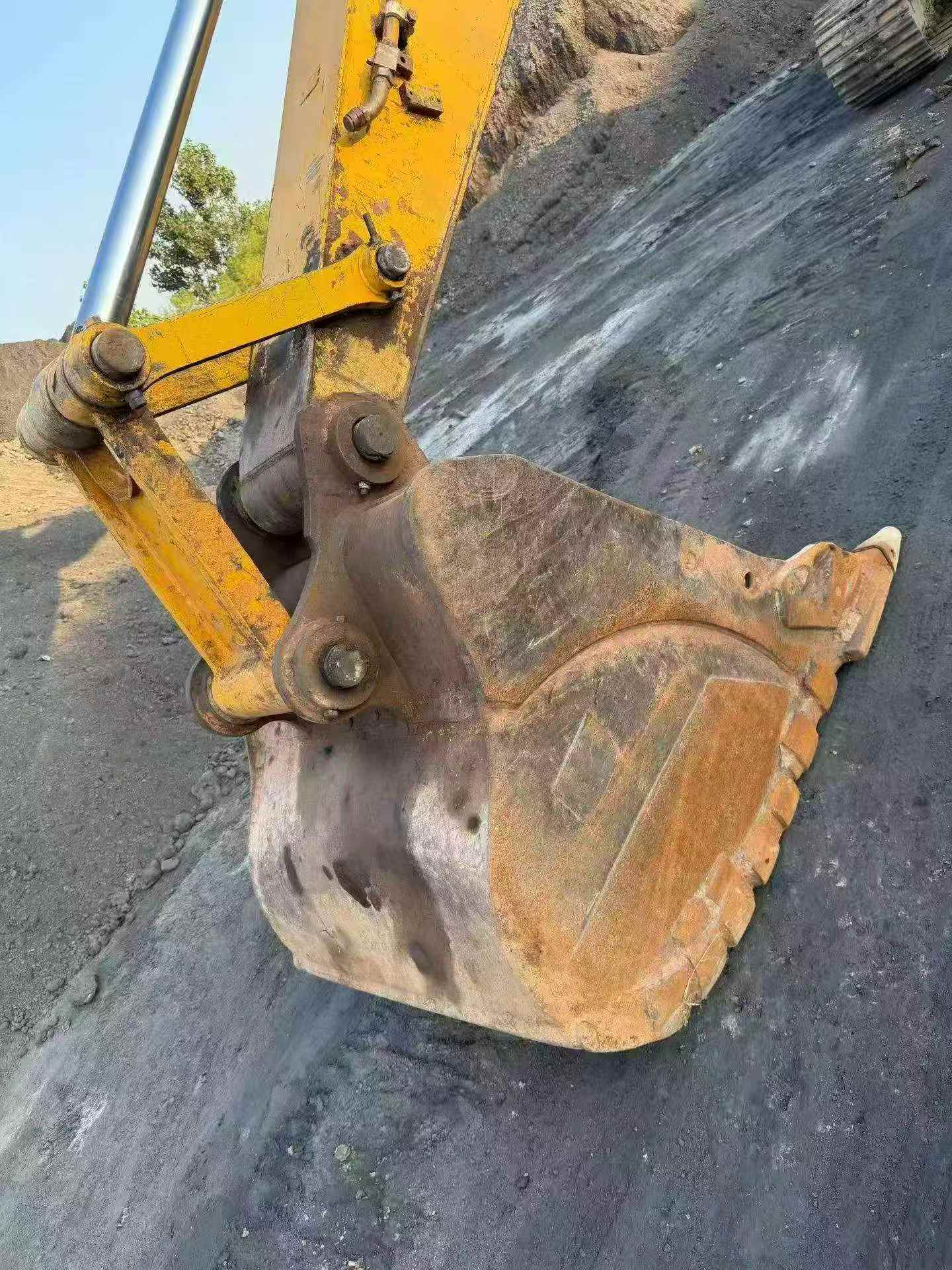 Buy Caterpillar 320D Used Excavator / 9