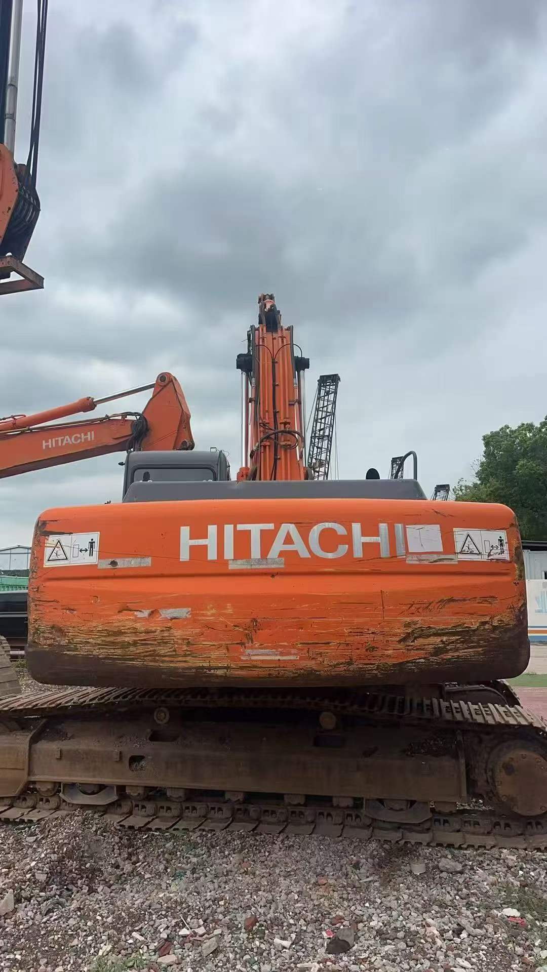 Buy Hitachi EX250-5 Used Excavator / 3