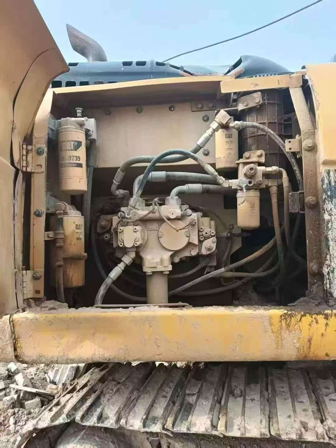Buy Caterpillar 323 Used Excavator / 4