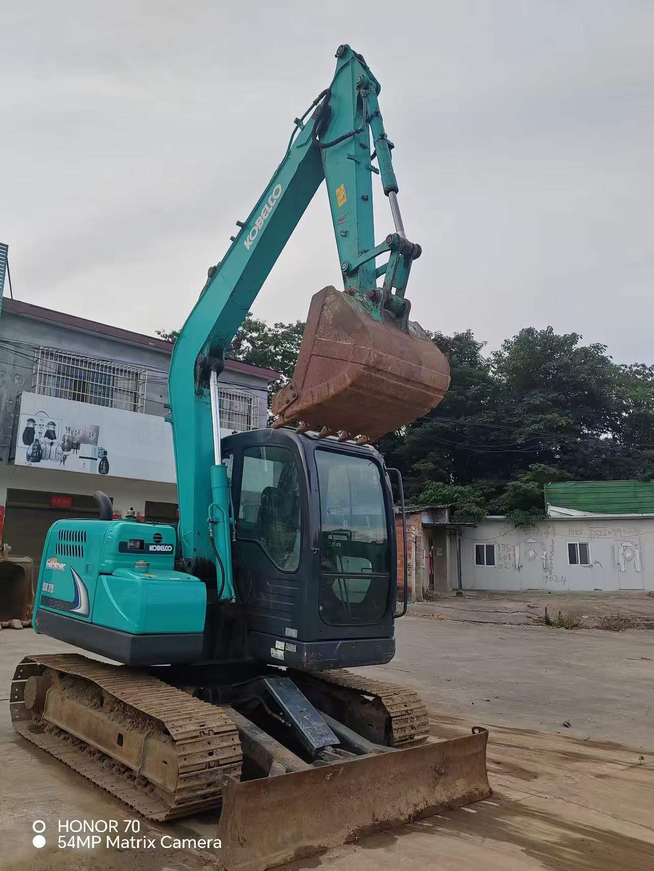 Buy Kobelco SK75 Used Excavator / 6