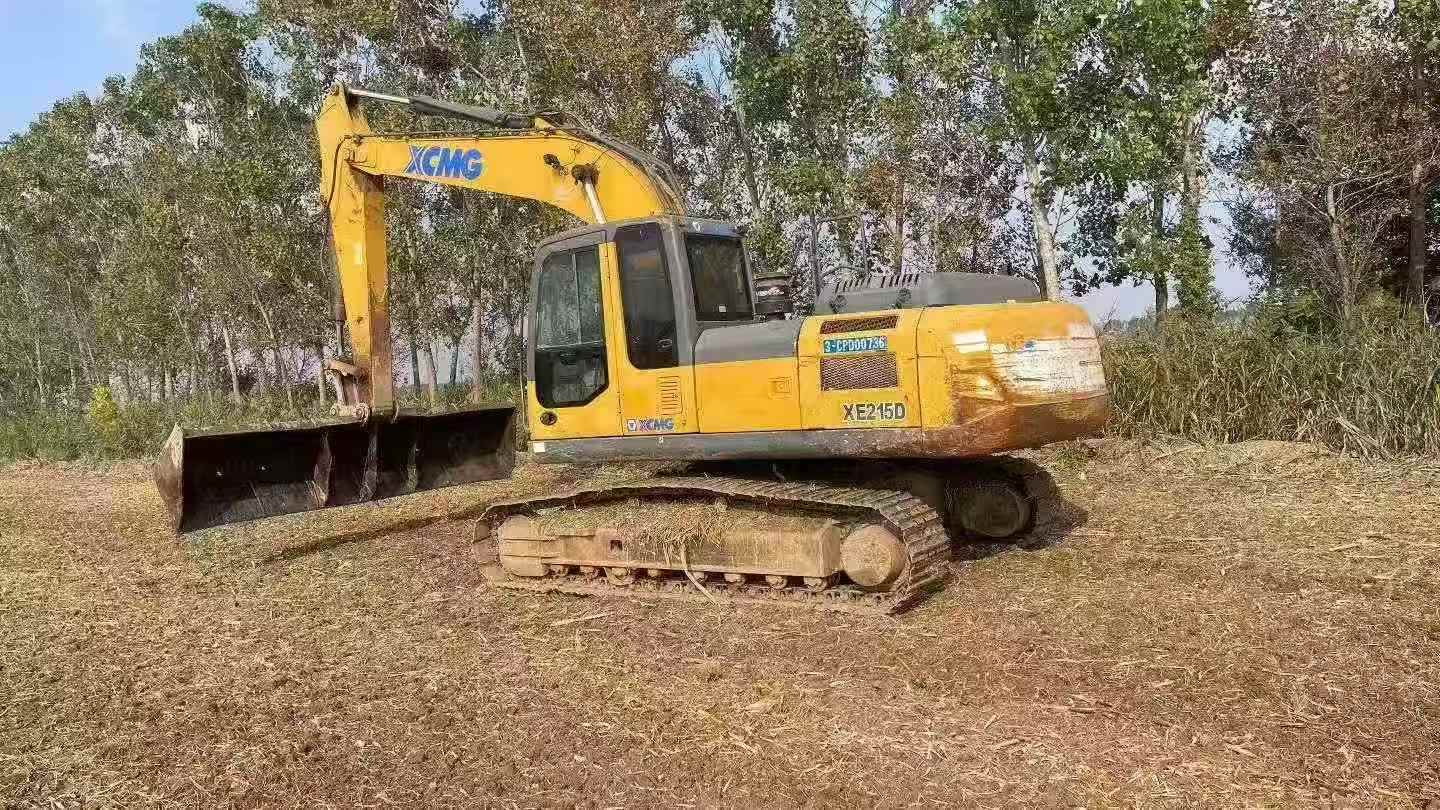 Buy XCMG XE215 Used Excavator / 2