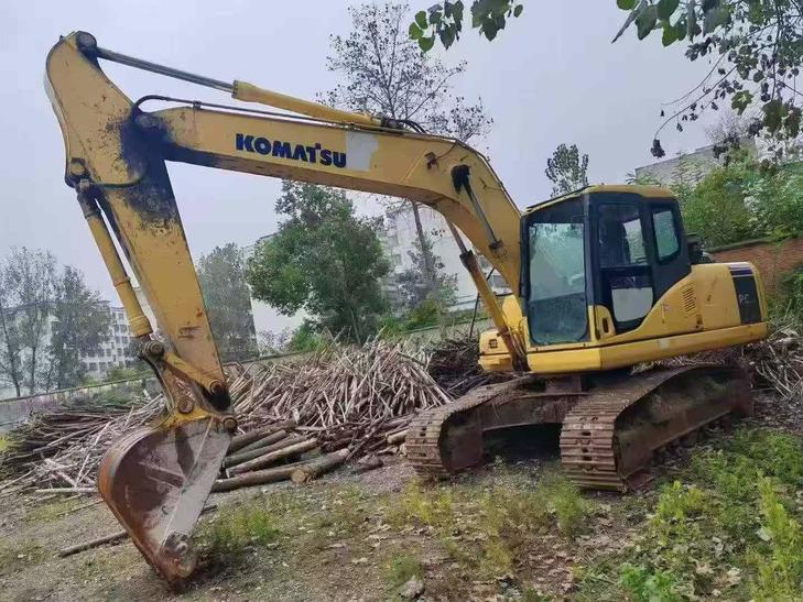 Buy Komatsu PC160-6 Used Excavator / 1