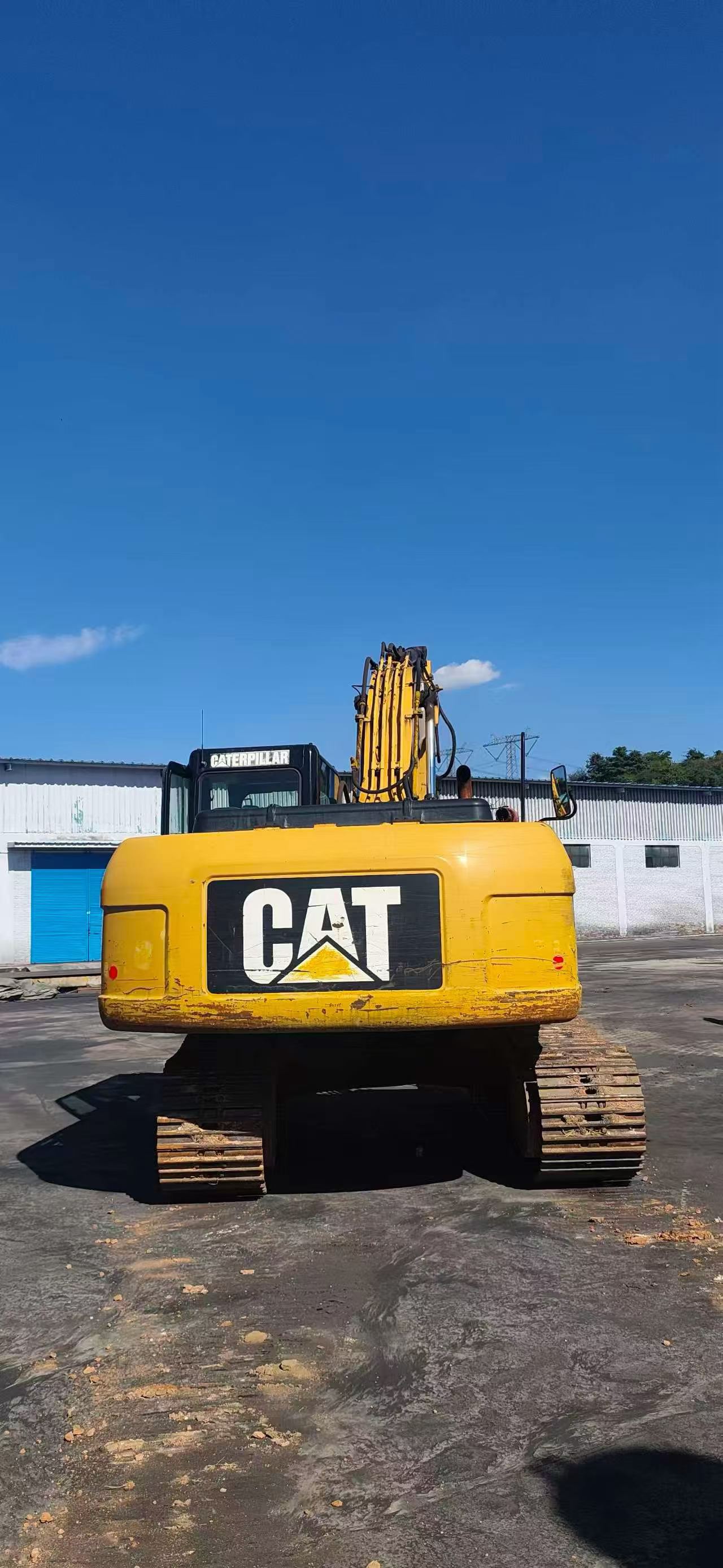 Buy Caterpillar 320D Used Excavator / 2